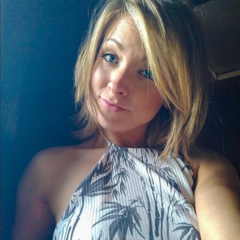 Meet your Posher, Leah